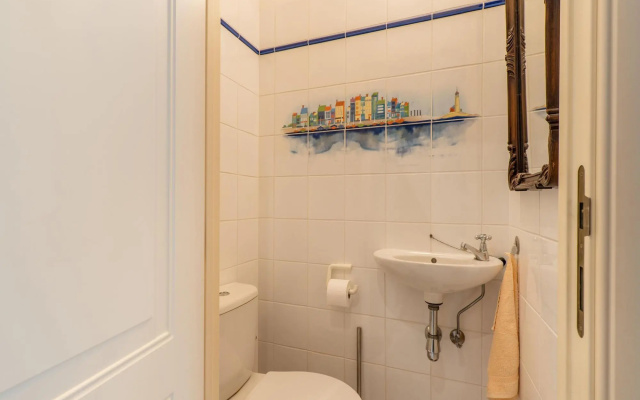 Beachfront apartment in Blankenberge with balcony