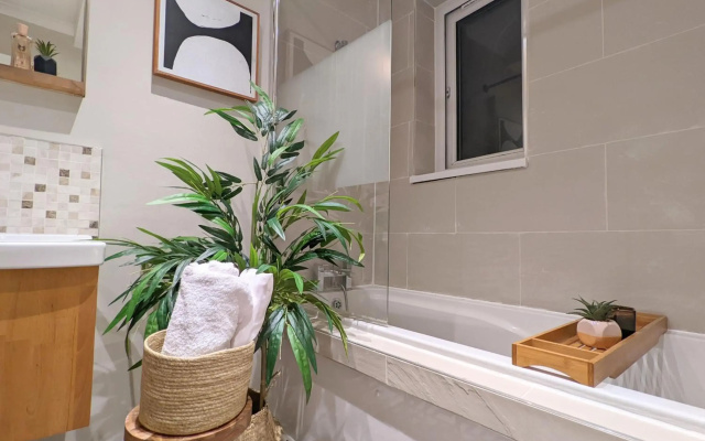 1BD apartment with free parking in Leyton - Zone 3