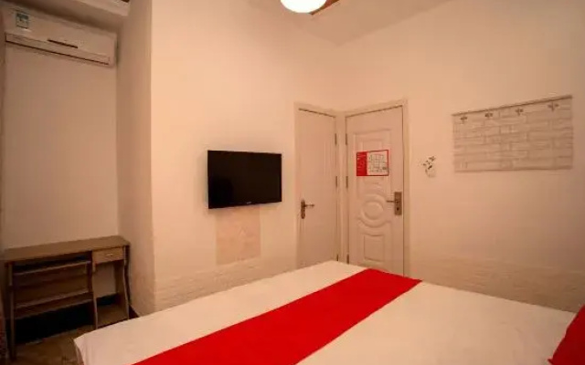 Dalian pick up the light guest house