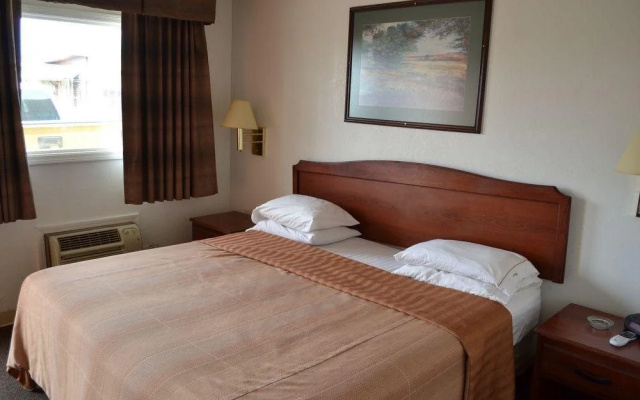 Budget Inn & Suites