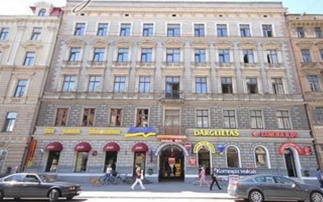 Апартаменты Cheap & Good Apartments Рига вид на фасад