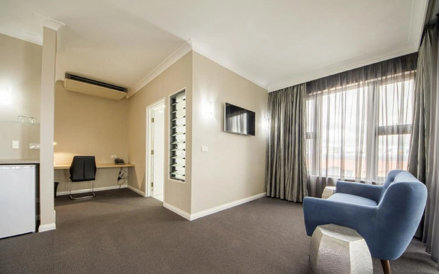 Club Cowra Motel