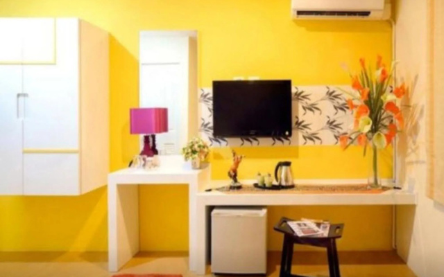 The Konnect Hotel