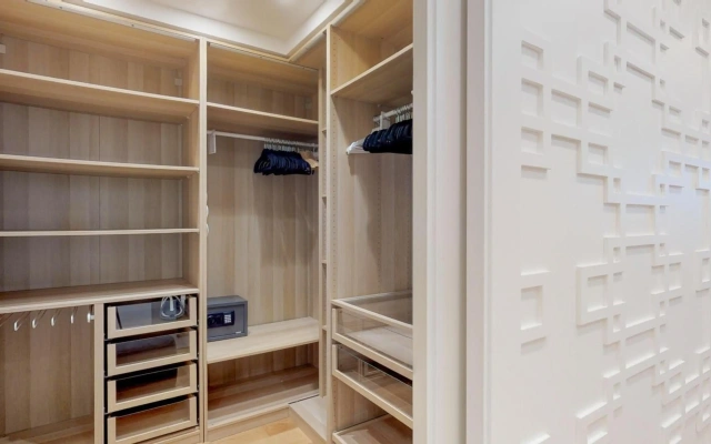 Pleasant 3BR Penthouse in Shenkin by HolyGuest
