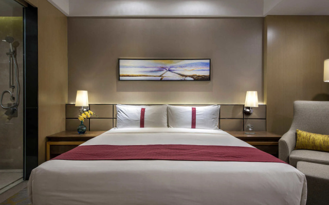 Holiday Inn Zhongshan Downtown