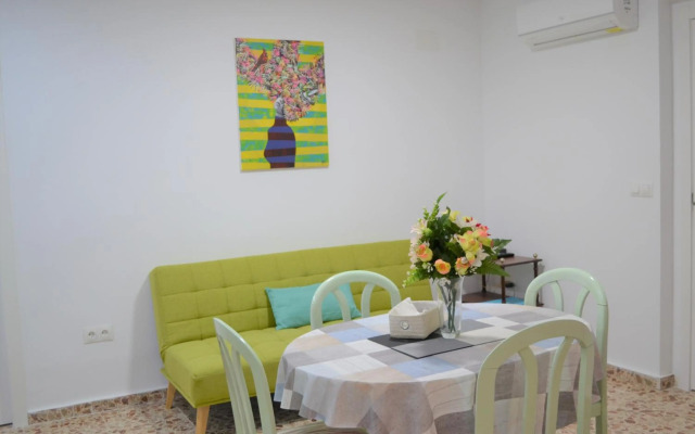 Fantastic 1 bedroom Apartment with Gallery (CB6EV)
