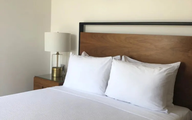 Cozy Condo Hotel