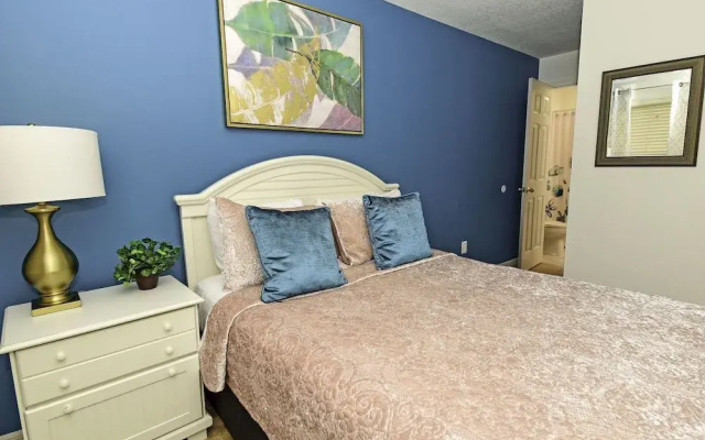 1010SC-East View by RedAwning