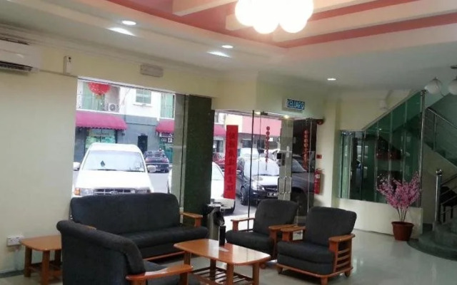 Istana Monaco Hotel