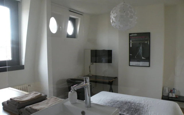 Living in Brûsel, Urban B&B