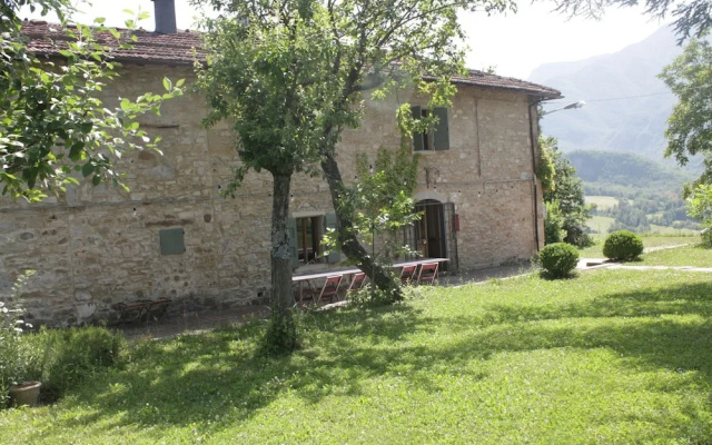 Lavish Villa in Imola Amid the Forest