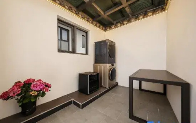 Jingdezhen Taomingju Garden Hotel (Tao Yang Alley People's Square)