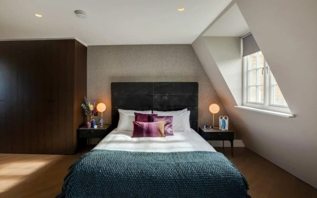 Amazing Roof Terrace Apartment 1-bedroom in London