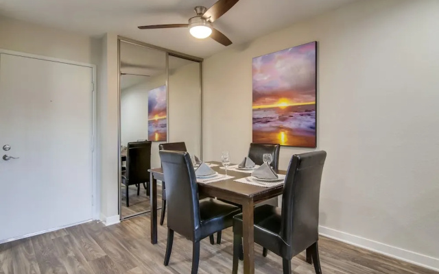 The Luxe Suites of Temecula Heights