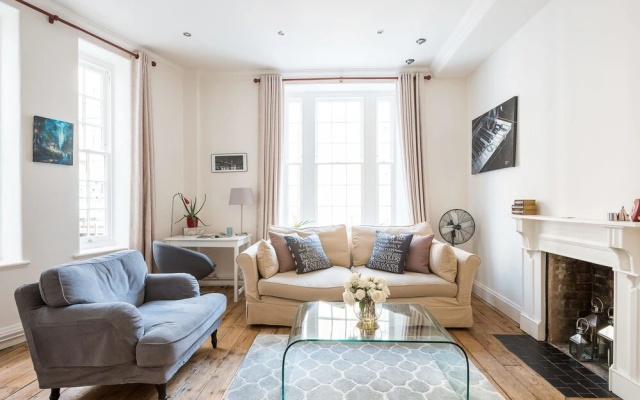 Fabulous 2BR Flat next to Harrods