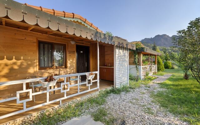 Отель Cirali Flora Pension вид на фасад