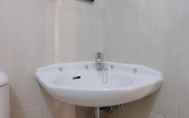 Spacious Studio With Extra Room At Grand Asia Afrika Apartment