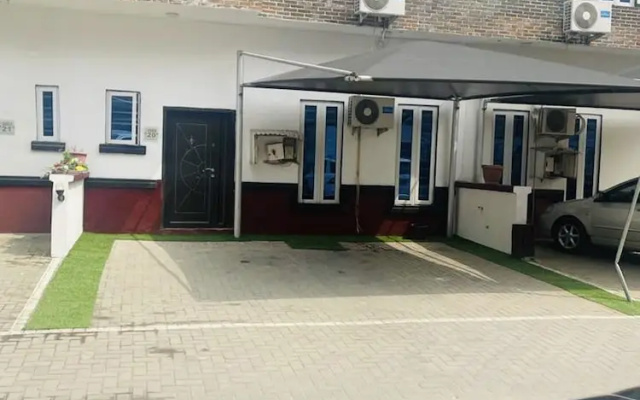 Charming 3-bed House in Lekki
