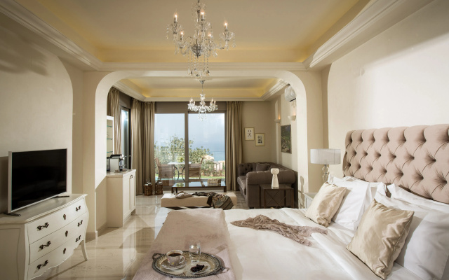 Creta Blue Boutique Hotel & Suites