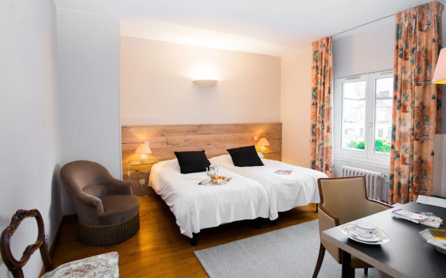 Le Logis De Brionne