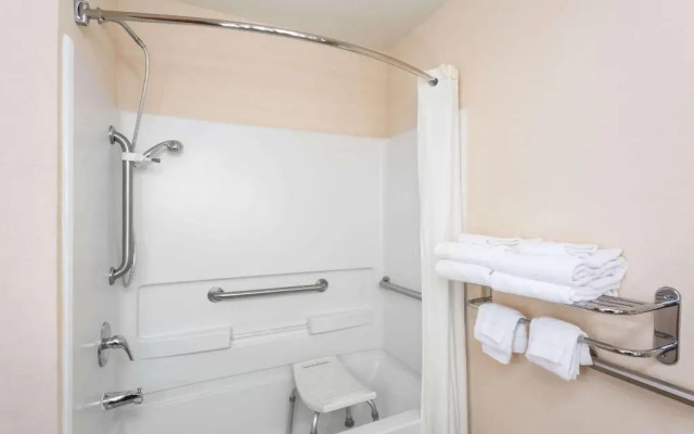 Microtel Inn & Suites by Wyndham of Houma