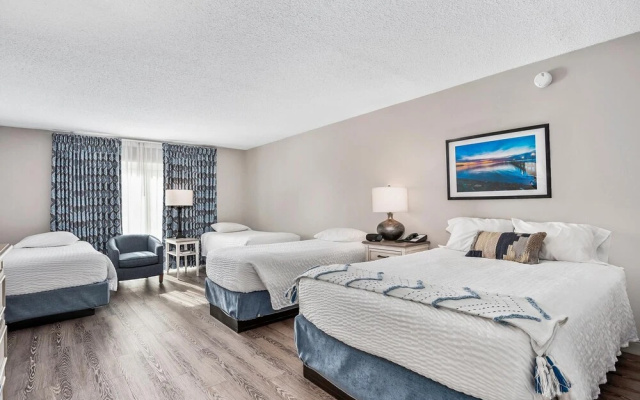 First Floor Family Deluxe Suite