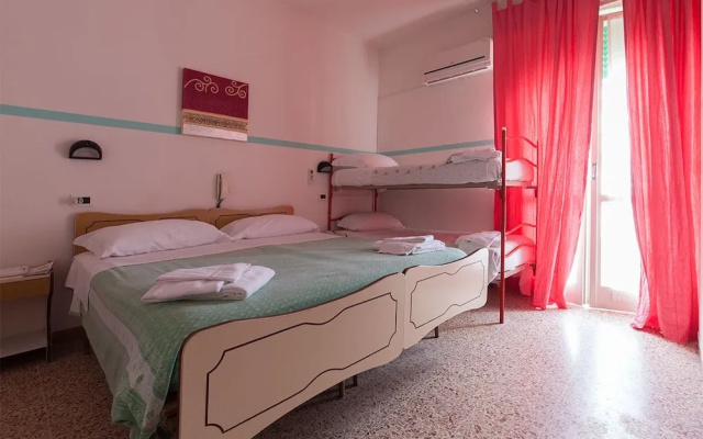 Hotel Mora