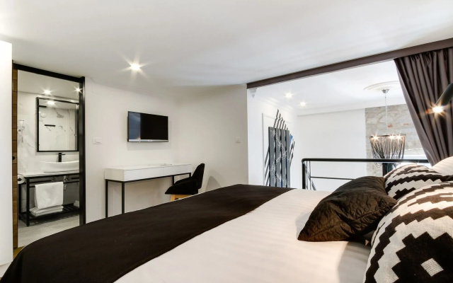DeZign Apartments