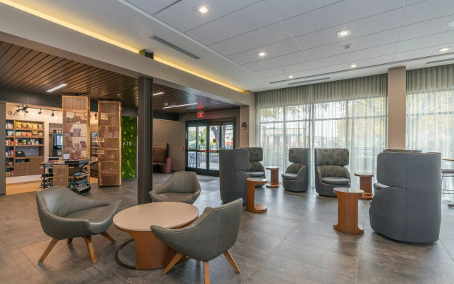 Courtyard by Marriott West Springfield