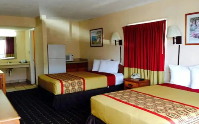 Happy Holiday Motel