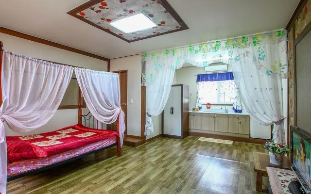 Eurwangrini Sea & Star House Pension