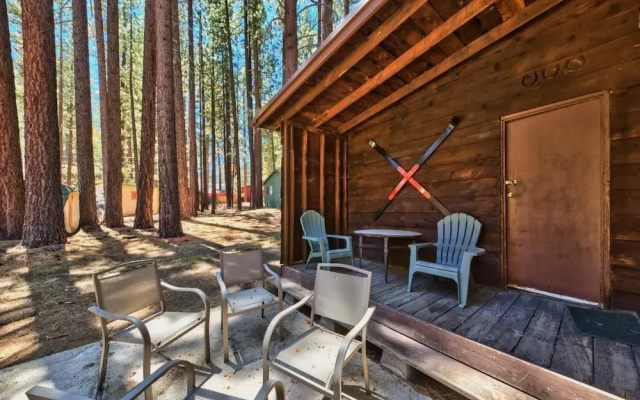 Hank Monk Chalet by RedAwning
