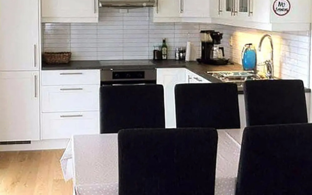 6 Person Holiday Home in Ølen