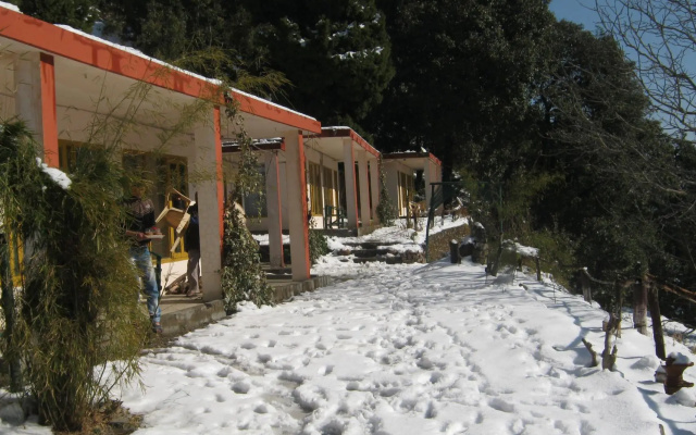 Janardan Resort Pangot