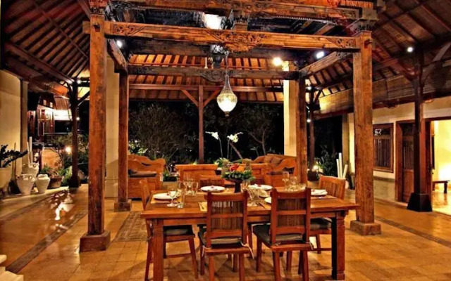 Villa Baja