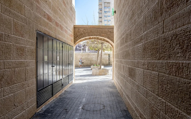 Machne Yehuda, Exclusive collection by HOMY