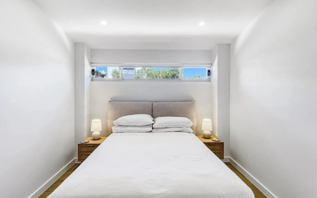 2 Bedroom Townhouse With Water Views