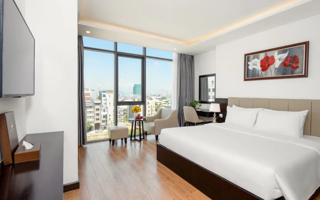 Golden Line Danang Hotel