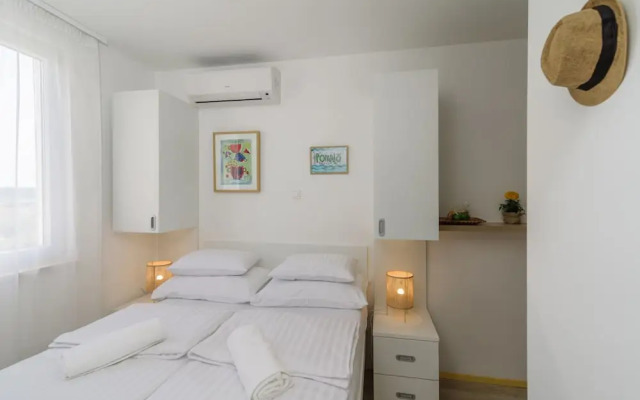 Villa White