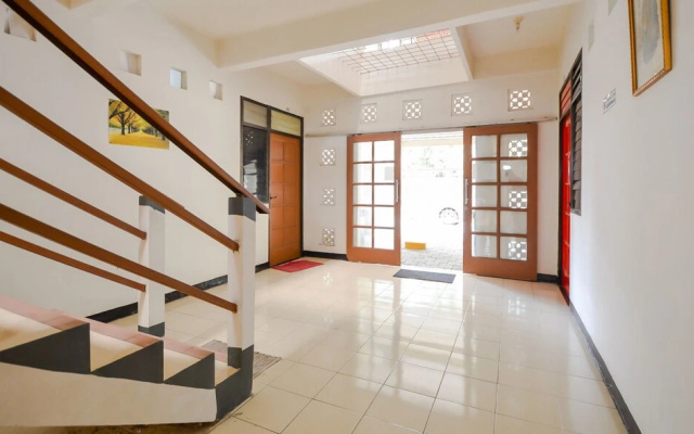 ZEN Rooms Basic near BTC