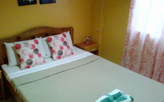 Baranda's Place Apartelle