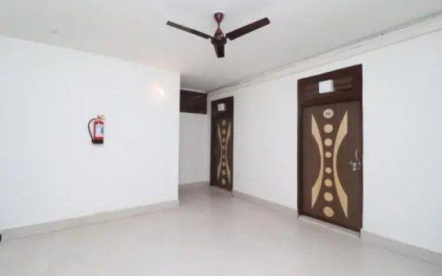 OYO 26989 Hotel Invogue