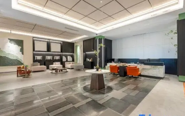 Magic Space-Time E-Sports Hotel