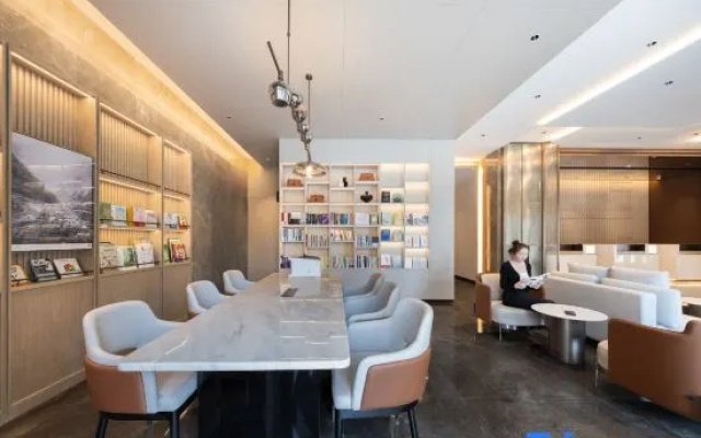 Atour Hotel Jinan Shandong International Convention and Exhibition Center Yijia