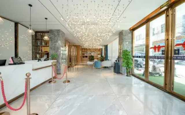 Ou Si Ka lnternational Hotel