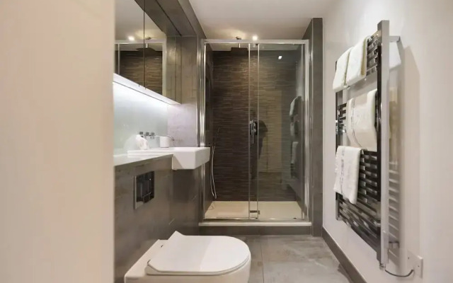 Streatham Hill Modern Flat with Balcony