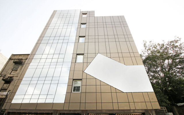 Hotel Tara Palace Daryaganj вид на фасад