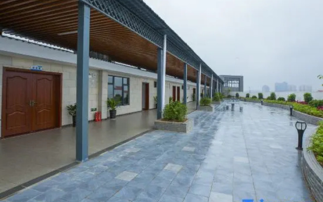 Sanfeng Hotel