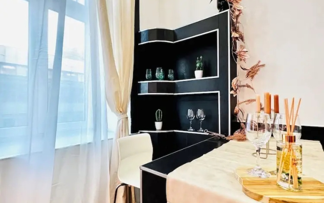 Budget 1BR Apt with Living Room AKH