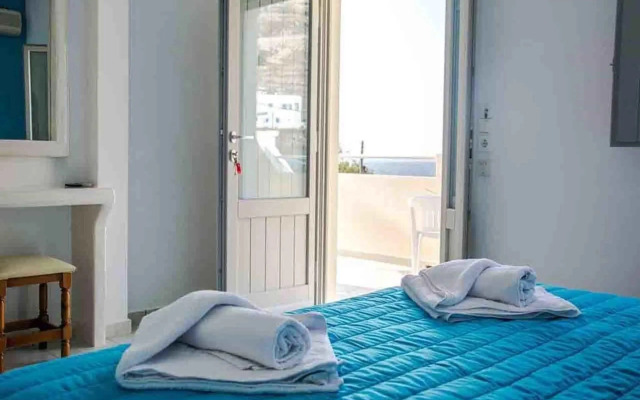 Sail Inn Studios & Apartments